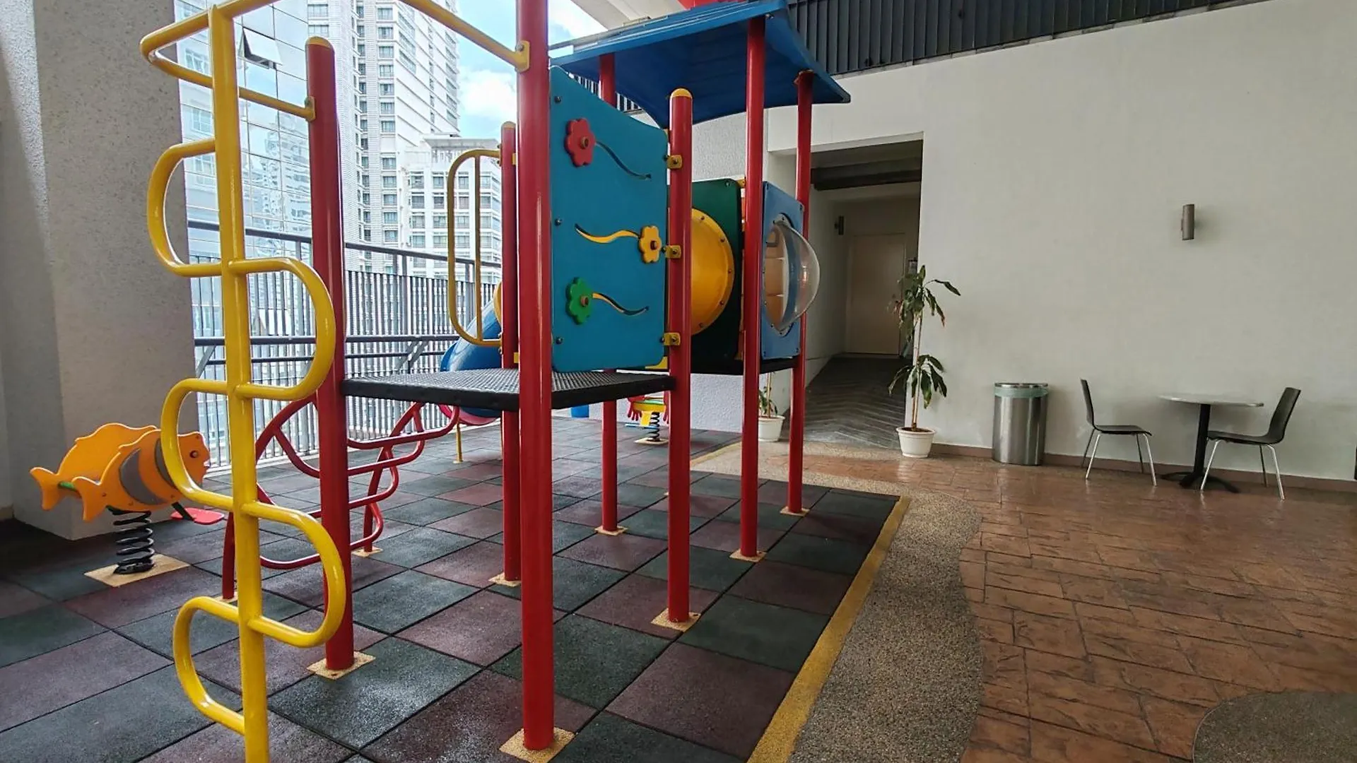 アパート 1211 Seri Bukit Ceylon Klcc 5 Minutes To Alor Street Pavilion Bukit Bintang 2R2B 8Pax クアラルンプール